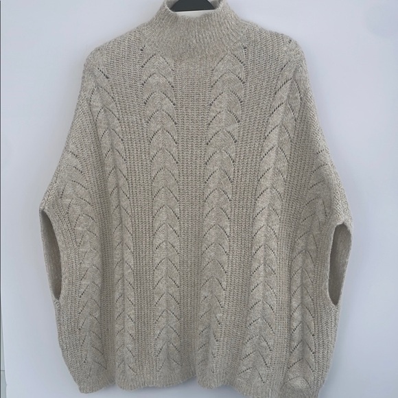 Akamai + Kin Cream Sweater Poncho Pointelle Cable Knit Design and Relaxed Fit OS - Picture 12 of 17